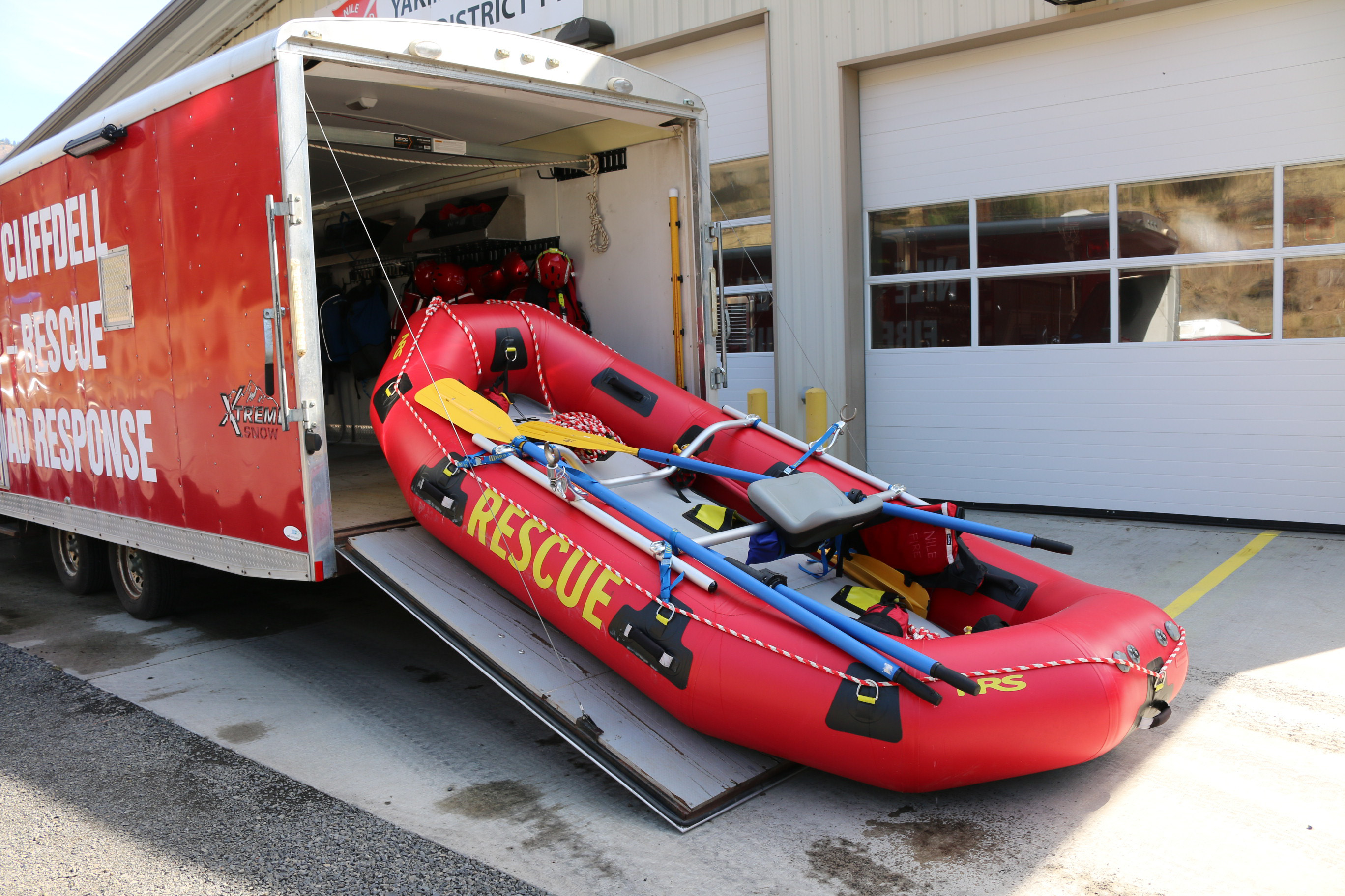 Rescue Boat 14 Queen Anne's Revenge NRS rescue raft deployed from its technical rescue trailer